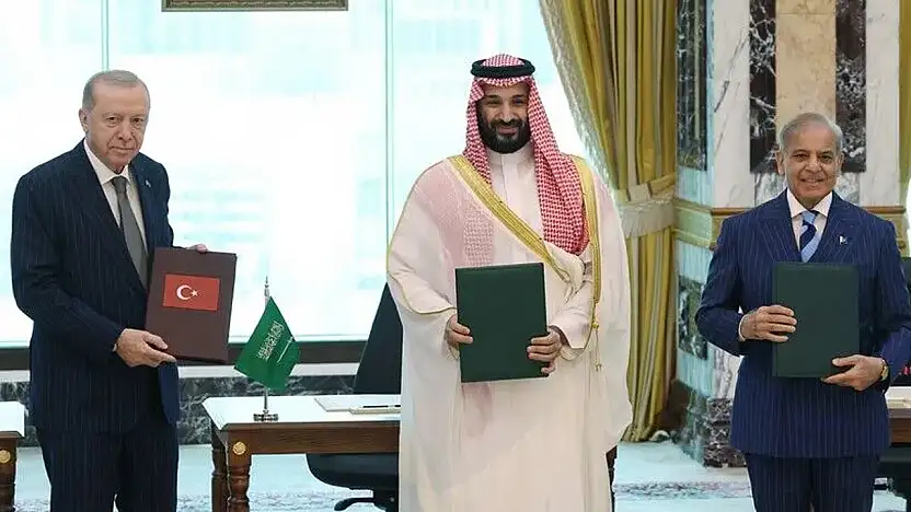Türkiye, Suudi Arabistan ve Pakistan Ortak Savunma Anlaşması imzaladı