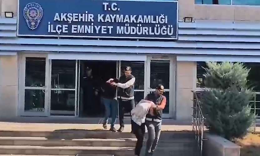 4,5 milyonluk altınla kaçtılar! Konya'da yakayı ele verdiler