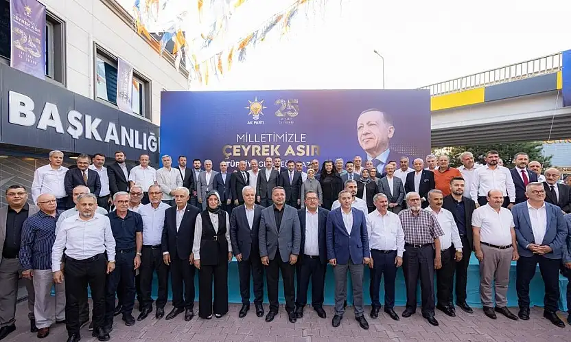 AK Parti Konya'da çeyrek asır buluşması