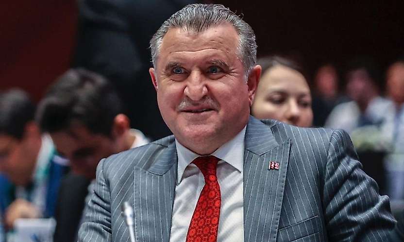Bakan Bak'tan Konya'daki maça davet