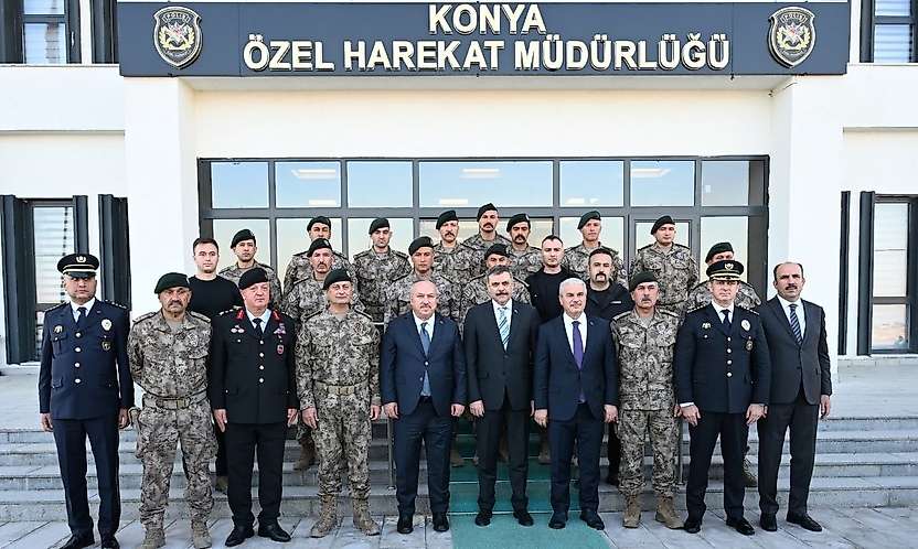 Bakan Çiftçi Konya'da 'Kahramanların Ocağı'nda