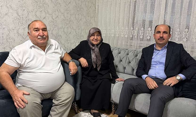 Başkan Altay'dan umre yolcularına vefa ziyareti