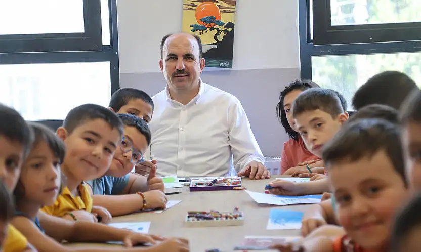 Başkan Altay, geleceğin teminatı çocuklarla bir araya geldi