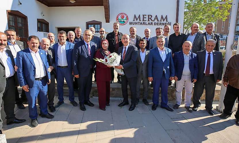 Başkan Kavuş muhtarlarla bir araya geldi