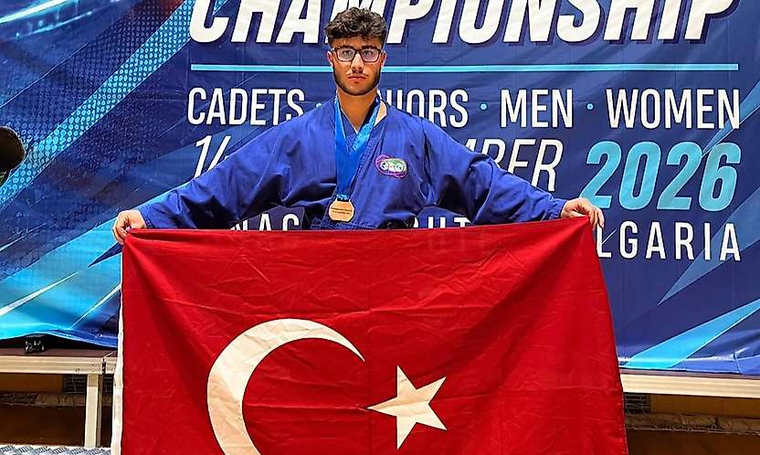Bulgaristan'dan Avrupa üçüncülüğü ile döndü