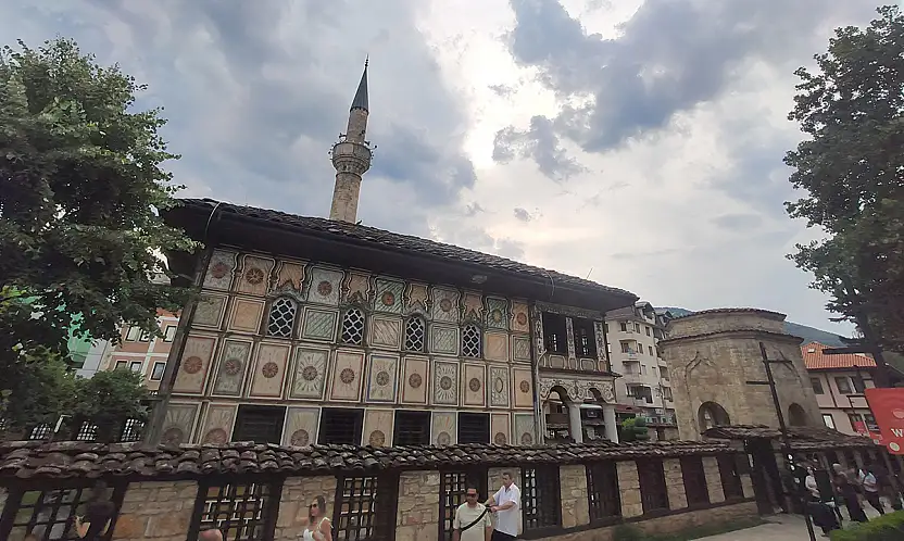 Çeyiz paralarıyla yapılan cami!