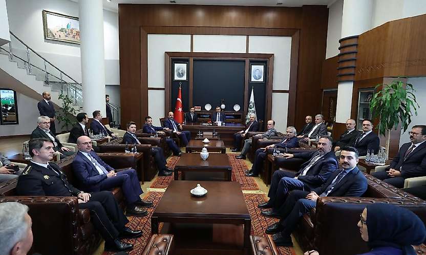 İçişleri Bakanı Mustafa Çiftçi'den Karatay Belediyesine ziyaret