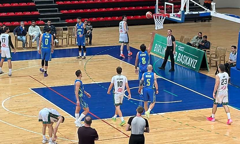 Karatay Belediyespor Çorlu'yu devirdi