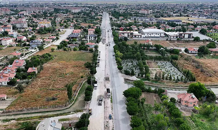 Karatay'da caddeler yeni sezona hazırlanıyor