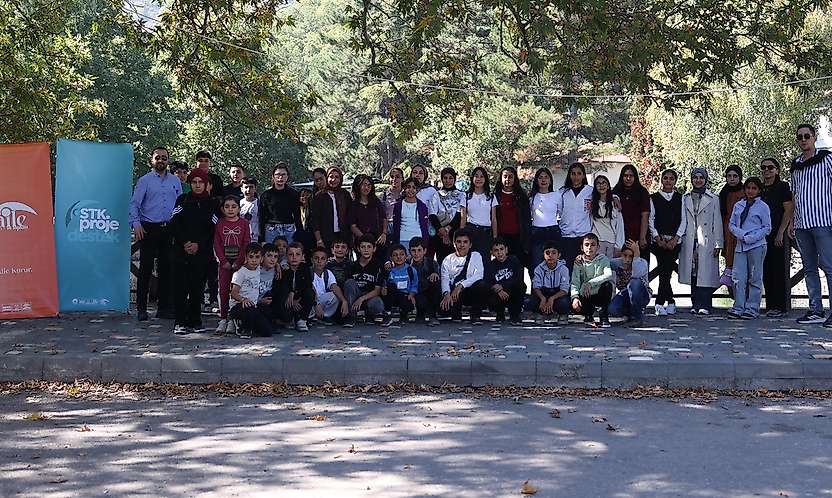 Konya Büyükşehir'den gençlere ödül: Kültür turu düzenlendi