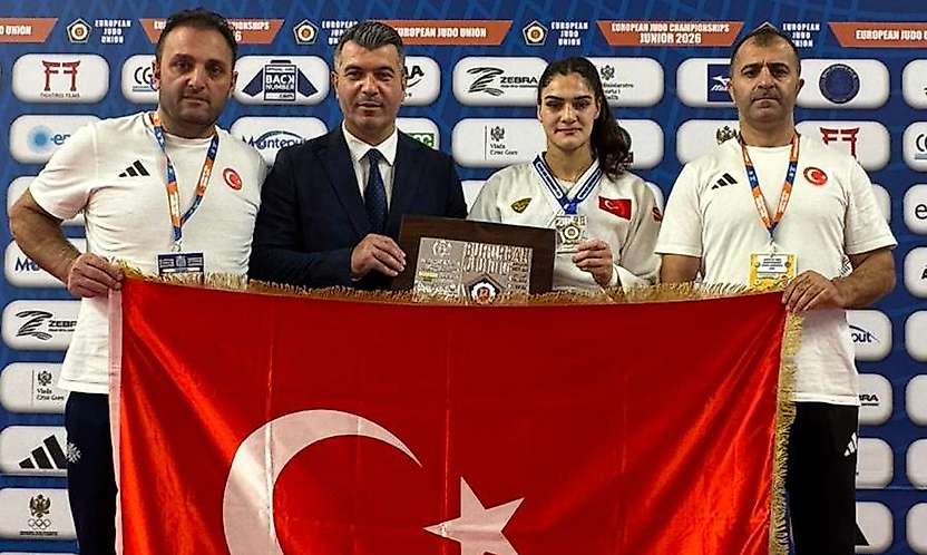 Konya Büyükşehir'in gururu Sinem Oruç'tan bir başarı daha