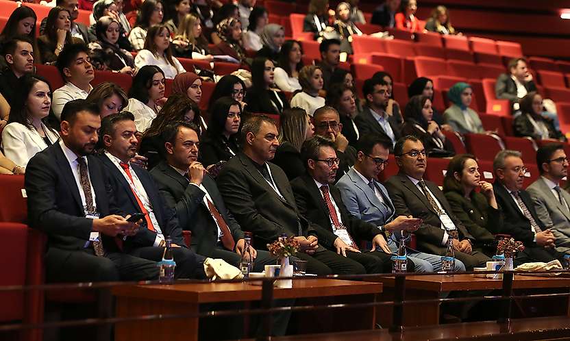 Konya'da 4. Uluslararası Diş Hekimliği Kongresi başladı