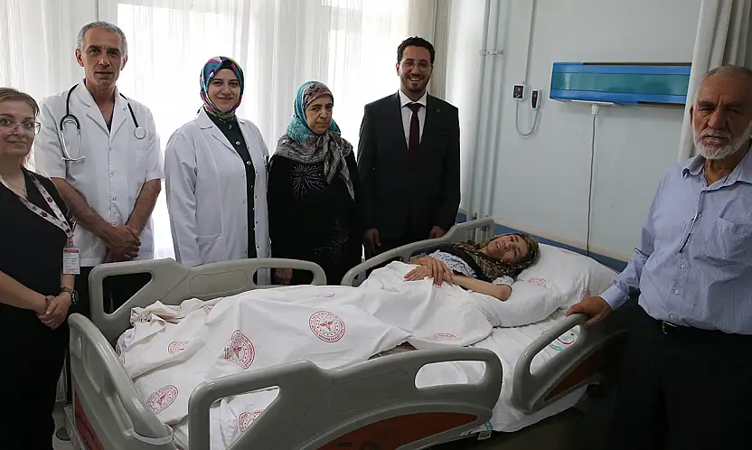 Konya'da 500 günlük tedavi zaferi! Alkış ve gözyaşlarıyla uğurlandı