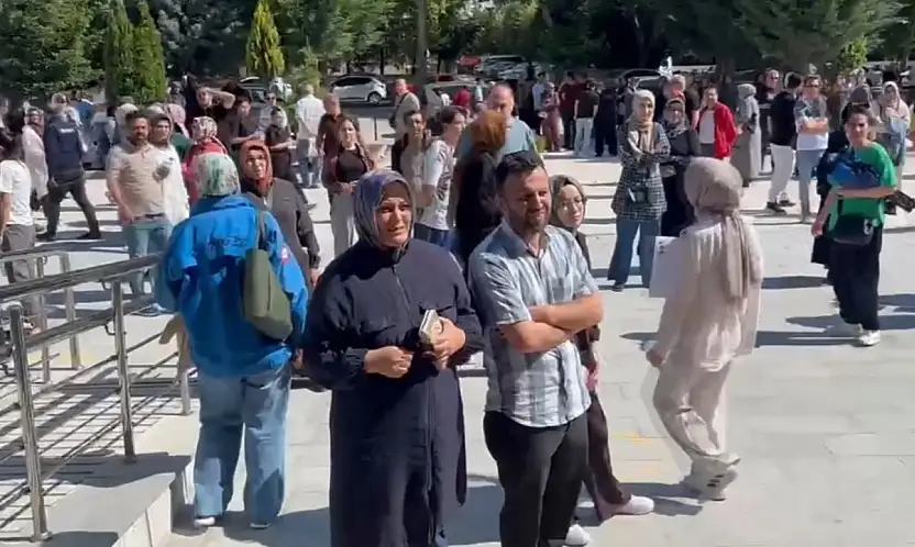 Konya'da AYT maratonu: Öğrenci son anda yetişti