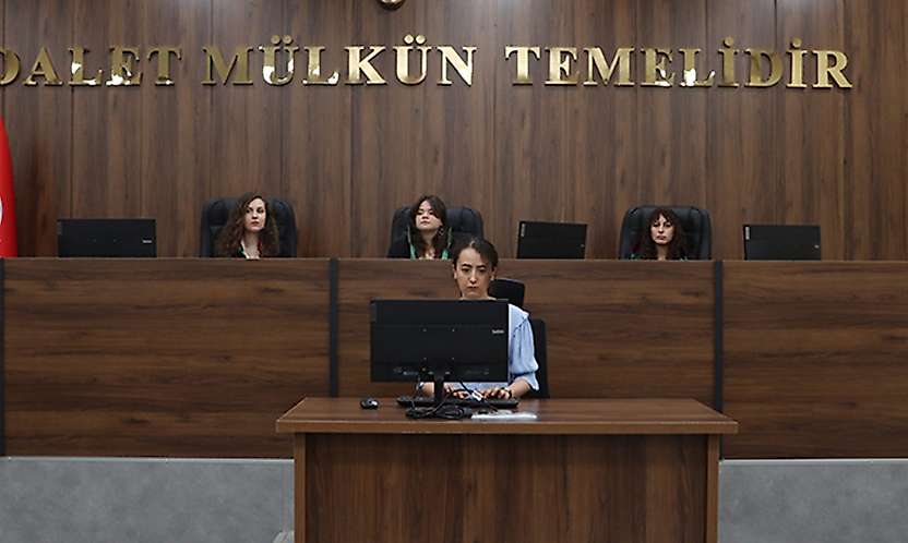 Konya'da eski eşini yaraladığı kavgada bir kişiyi öldüren sanığa müebbet hapis cezası