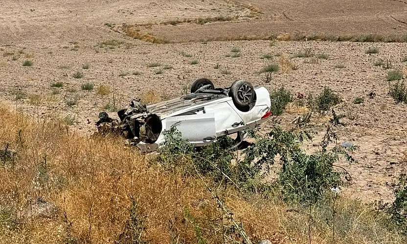 Konya'da feci kaza: Otomobil şarampole uçtu