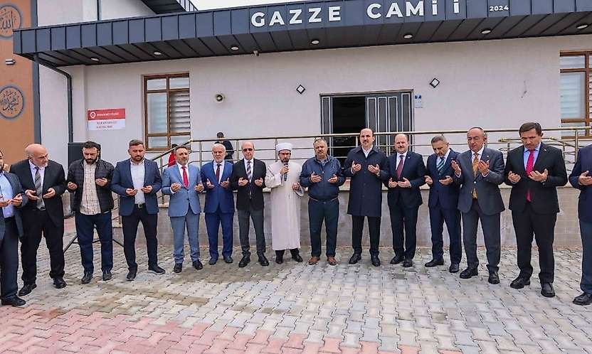 Konya'da Gazze Camii ibadete açıldı