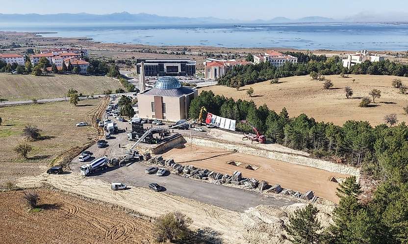 Konya'da göl manzaralı huzurevinin temeli atıldı