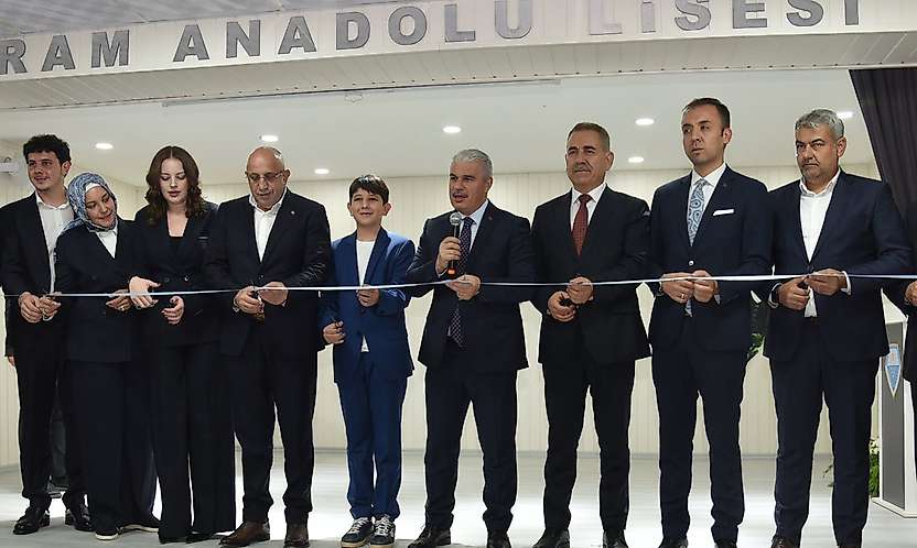 Konya'da hayırsever iş insanından kızının okuluna anlamlı jest