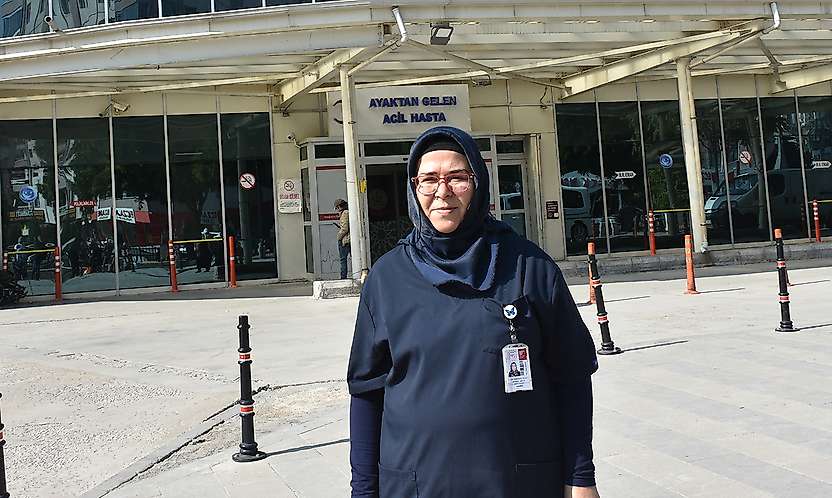 Konya'da kanserle savaşan hemşire çok sevdiği hastalarından kopamadı