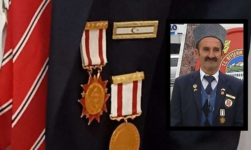 Konya'da Kıbrıs Gazisi madalyasını arıyor