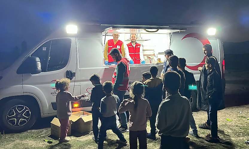 Konya'da Kızılay Seydişehir'de sevindirdi