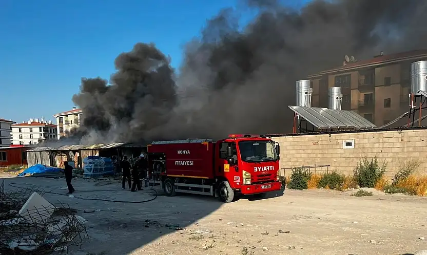 Konya'da konteynerler alev aldı