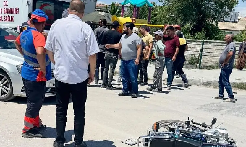 Konya'da korkutan çarpışma! Motosiklet beton mikserine böyle çarptı