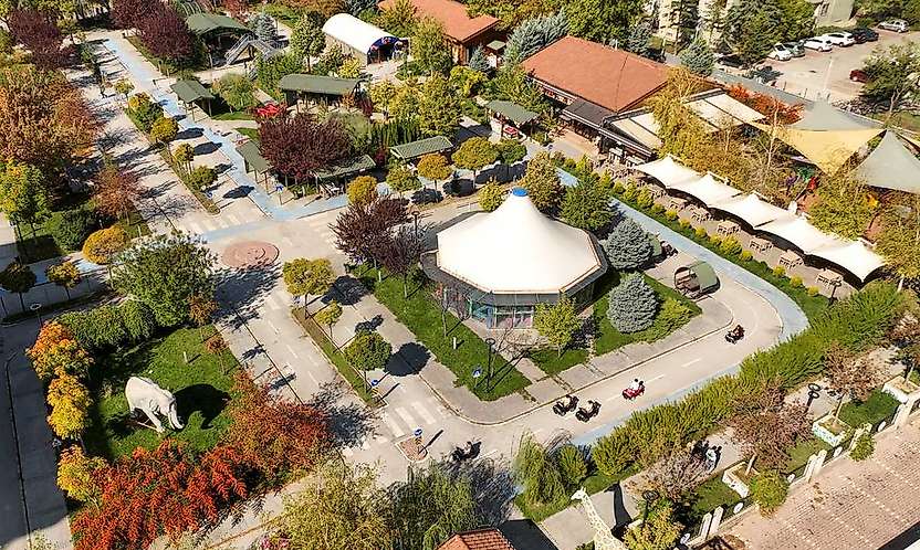 Konya'da minikler trafik kurallarını uygulayarak öğreniyor