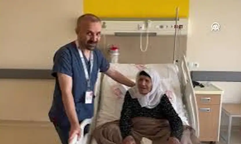 Konya'da mucize operasyon: 96 yaşında kanseri yendi