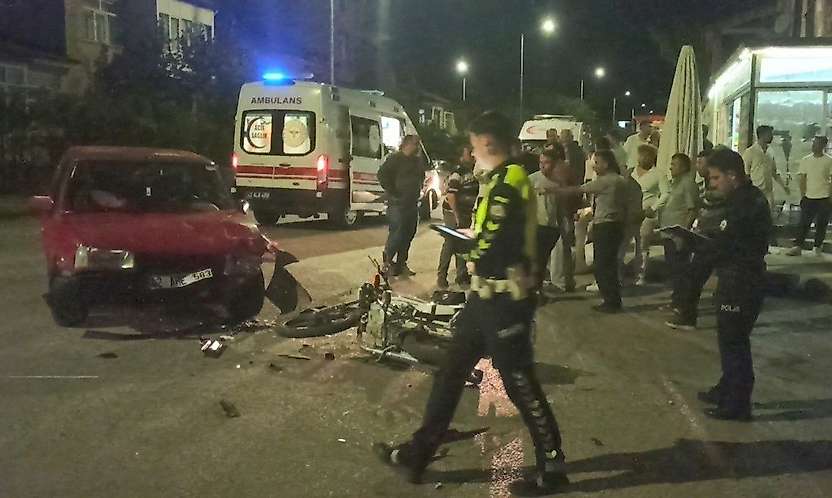 Konya'da otomobil ile motosiklet kazası, yaralılar var