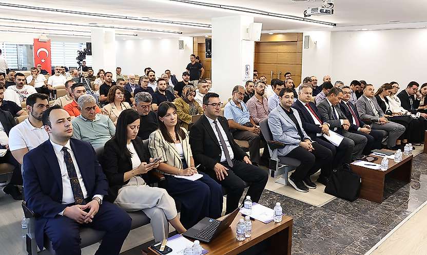Konya'da sanayicilerin ithalat gündemi masaya yatırıldı