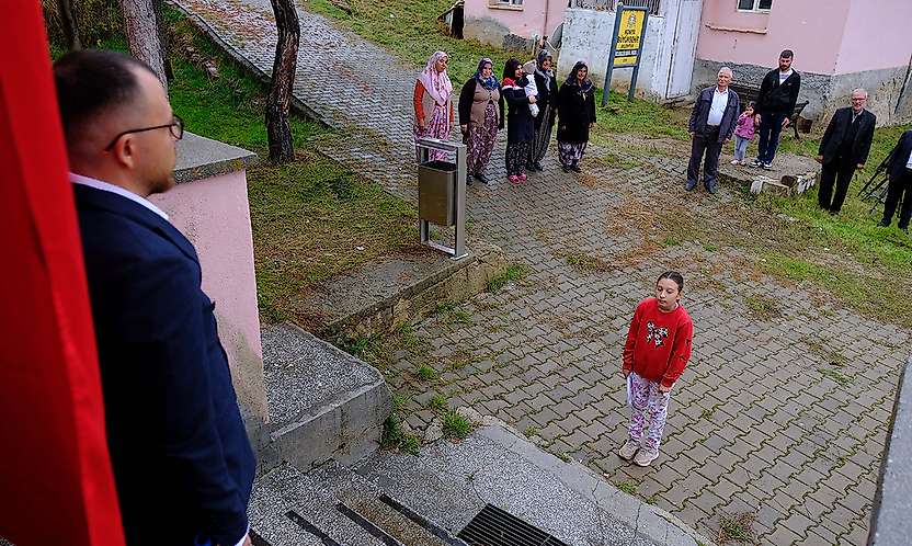 Konya'da tek öğrencili okulda duygulandıran Cumhuriyet töreni