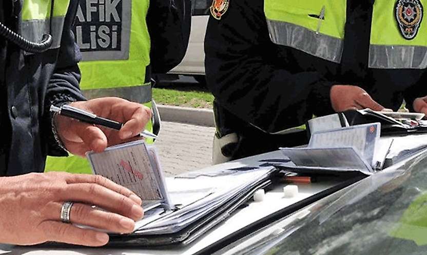Konya'da trafikteki o tekme pahalıya patladı: 180 bin lira ceza