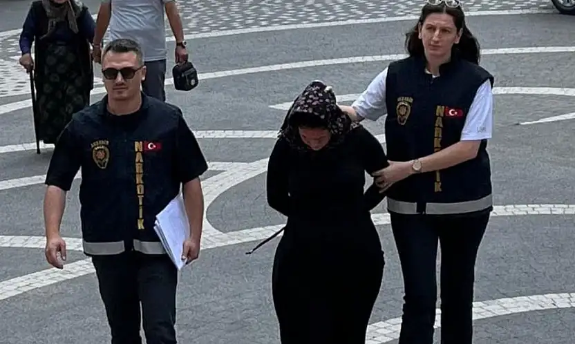 Konya'da tutuklu oğlunu ziyarete gitti, kendisi tutuklandı