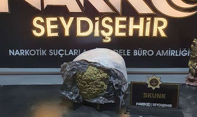 Konya'da uyuşturucu operasyonu! Bagajdaki kova dikkat çekti