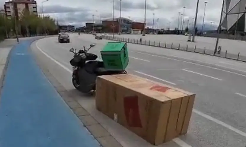 Konya'da yol kenarında bulunan görenleri hayrete düşürdü