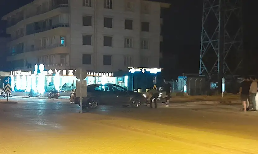 Konya'da yürekler ağza geldi! Otomobille motosiklet çarpıştı