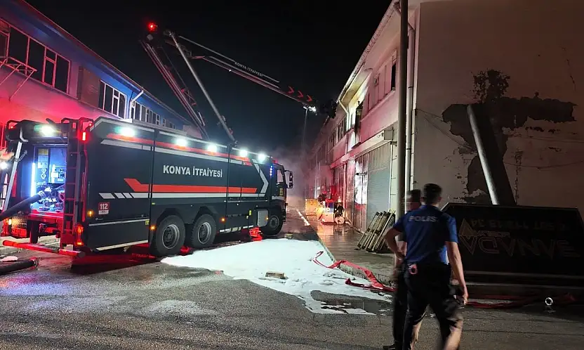 Konya'daki yangında emekler kül oldu