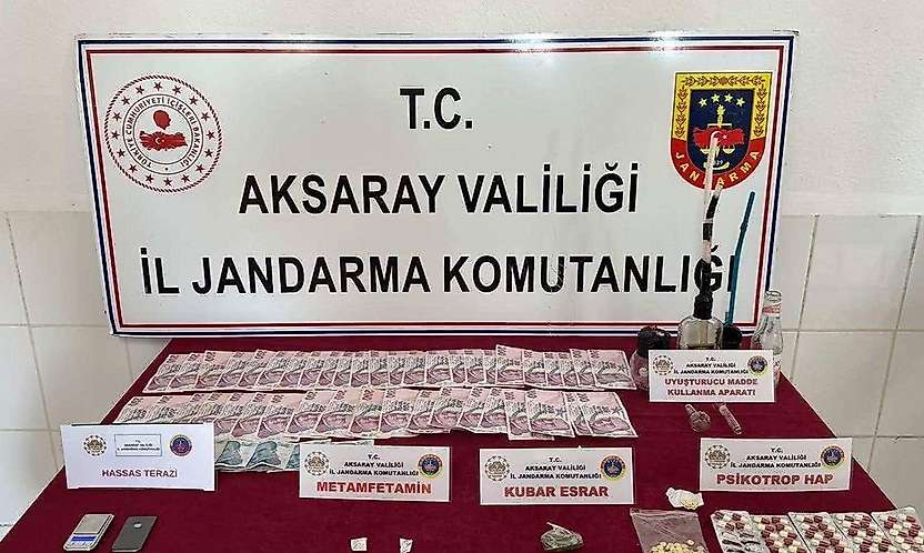 Konya'dan Aksaray'a uzanan uyuşturucu sevkiyatına jandarma darbesi