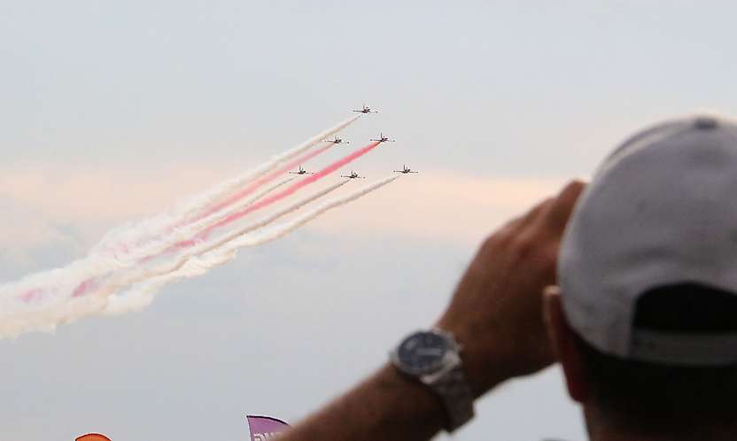 Konya'dan havalanan 6 jet Sivrihisar semalarında gösteri yaptı
