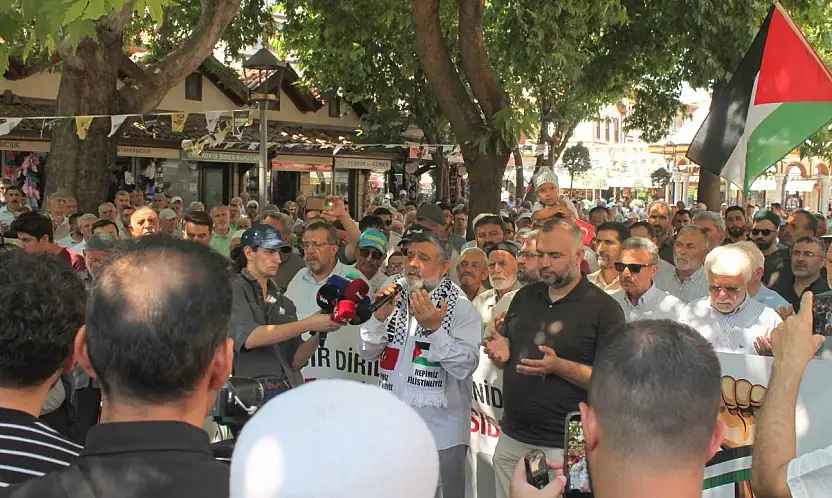 Konya'dan sınırda bekletilen Filistin Konvoyu'na destek