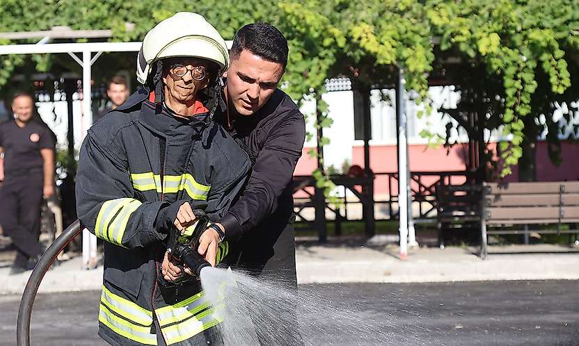 Konya İtfaiyesi seferber oldu: Zeynel'in hayali gerçekleşti