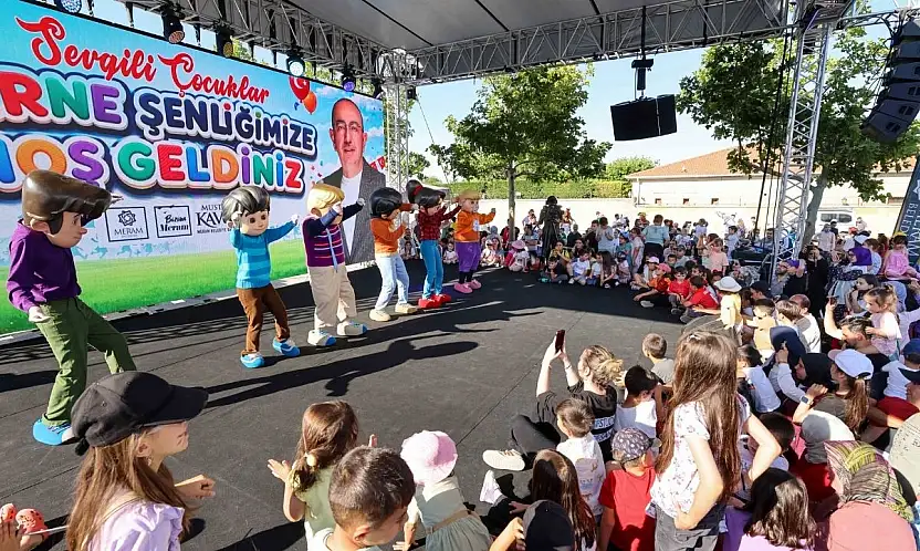 Konya Meram'da çocuklar doyasıya eğlendi
