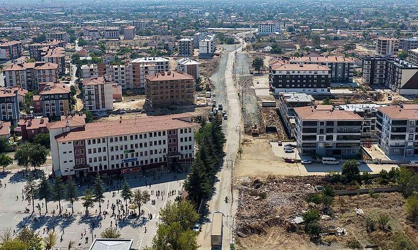 Konya Meram'da kentsel dönüşüme uygun yeni ulaşım aksları açılıyor