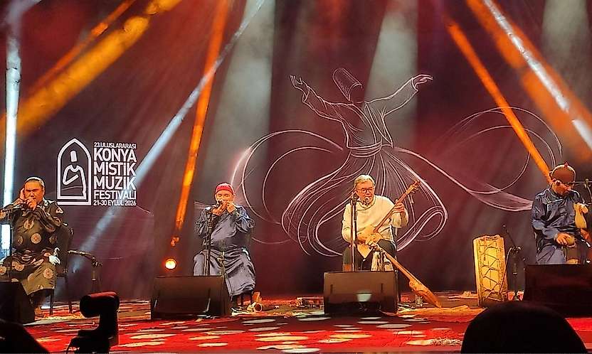 Konya Mistik Müzik'te 'Hun Huur Tu' mest etti