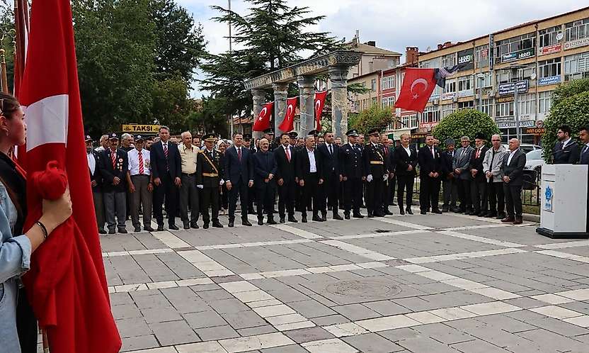 Konya'nın ilçelerinde 30 Ağustos Zafer Bayramı coşkuyla kutlandı