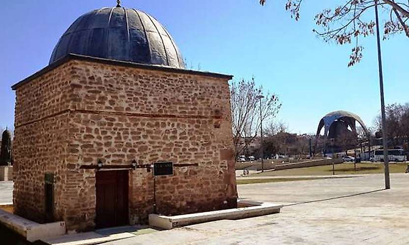 Konya'nın kalbinde asırlara meydan okuyan yapı: Şifahane Mescidi