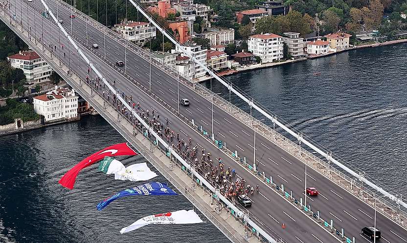 Konya'nın kupaları Tour de France heyecanında sahne aldı