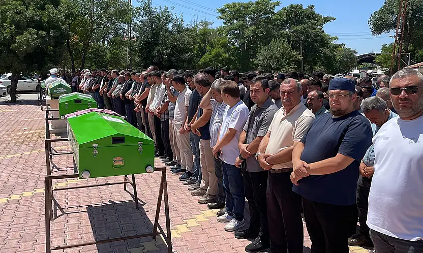 Konya'yı yasa boğan aile faciası! 5 kişi defnedildi